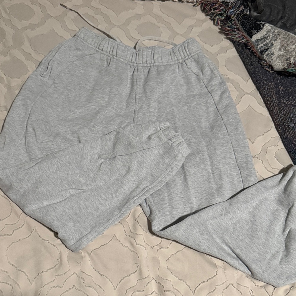 Heathered Gray Scuba Jogger - Size S